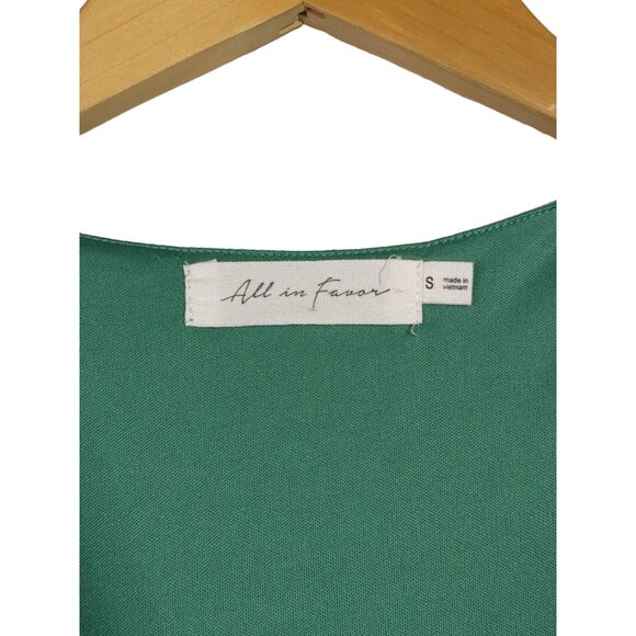 All In Favor Wrap Mini Dress Womens S Green Floral Long Sleeve Feminine Flirty - Picture 8 of 14